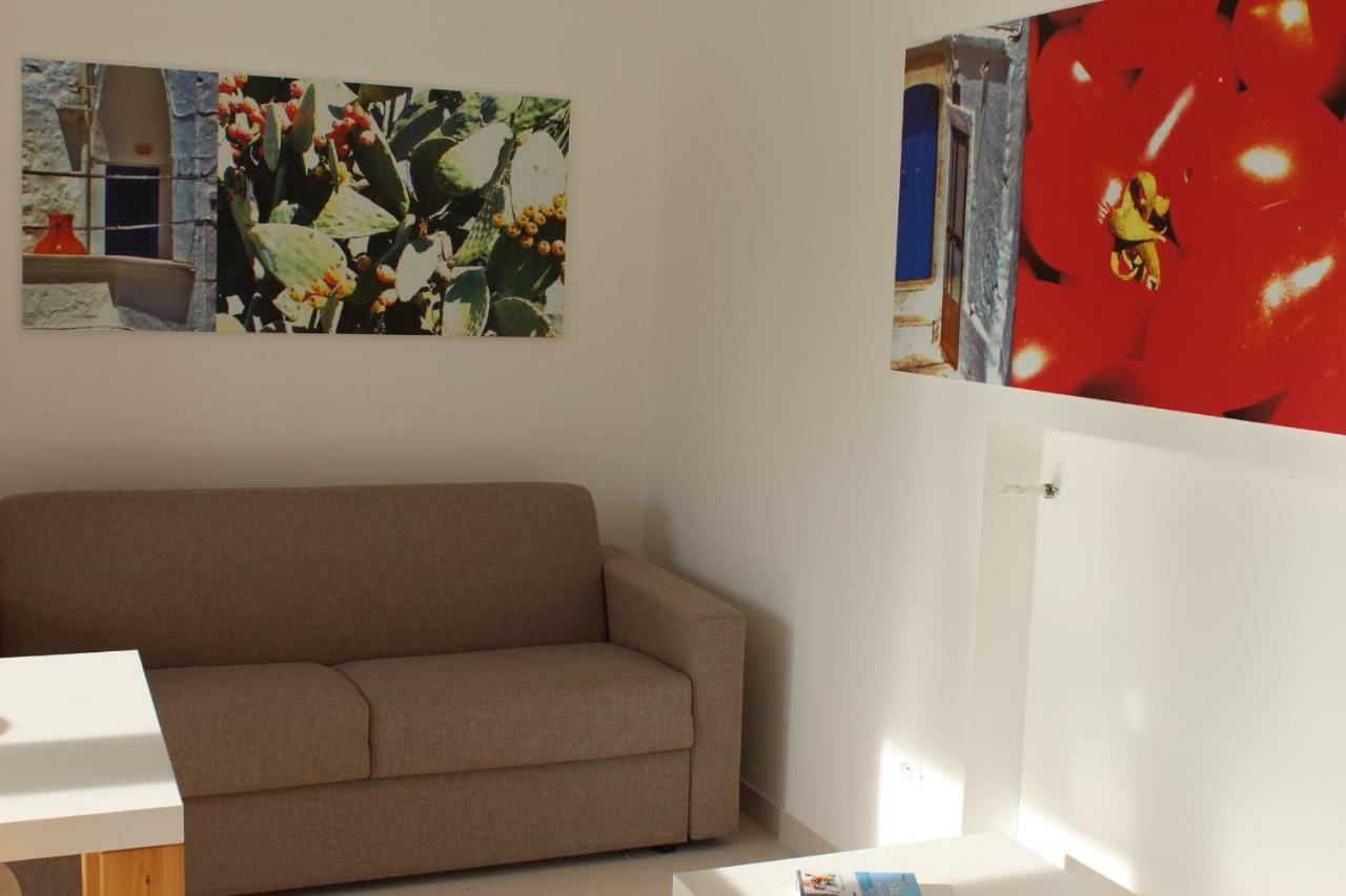 Dani'S Residence Supersano エクステリア 写真
